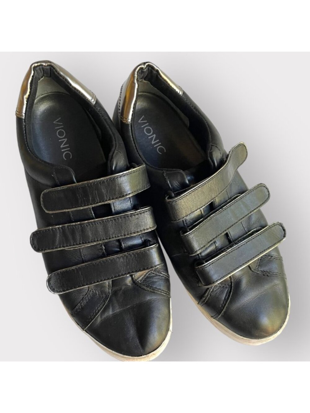 Vionic Size 9 Black Bobbi Leather Hook and Loop 3 Strap Low Top Sneakers Shoes - Picture 6 of 10